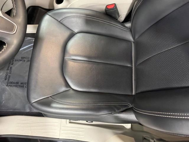 Used 2024 Chrysler Pacifica Limited FWD image 19