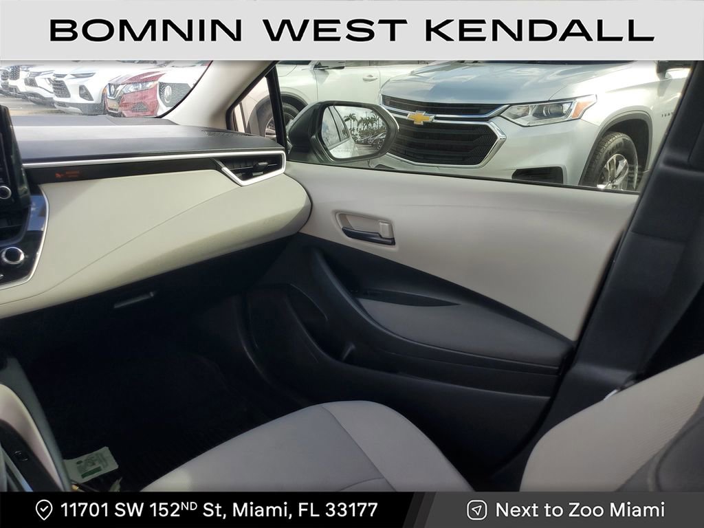 Used 2022 Toyota Corolla LE image 16