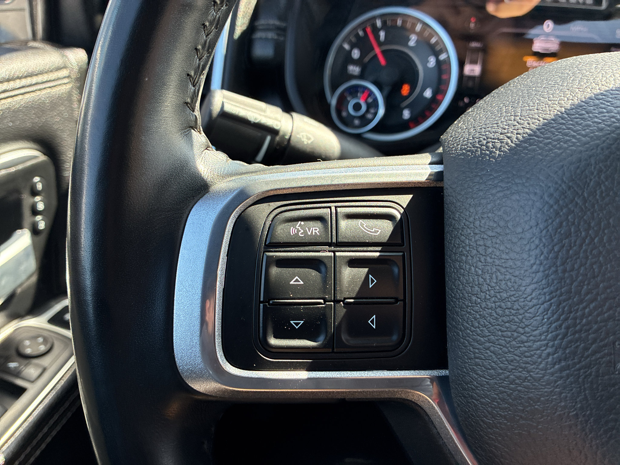 Used 2022 RAM 2500 Laramie AWD/4WD image 20