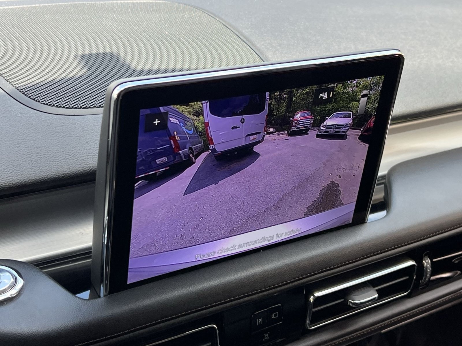 Used 2022 Lincoln Aviator AWD w/ Premium Package image 24