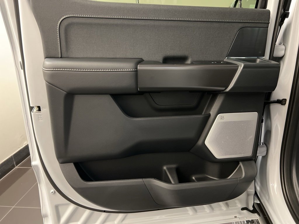 New 2025 Ford F150 Lariat w/ Equipment Group 502A High image 38