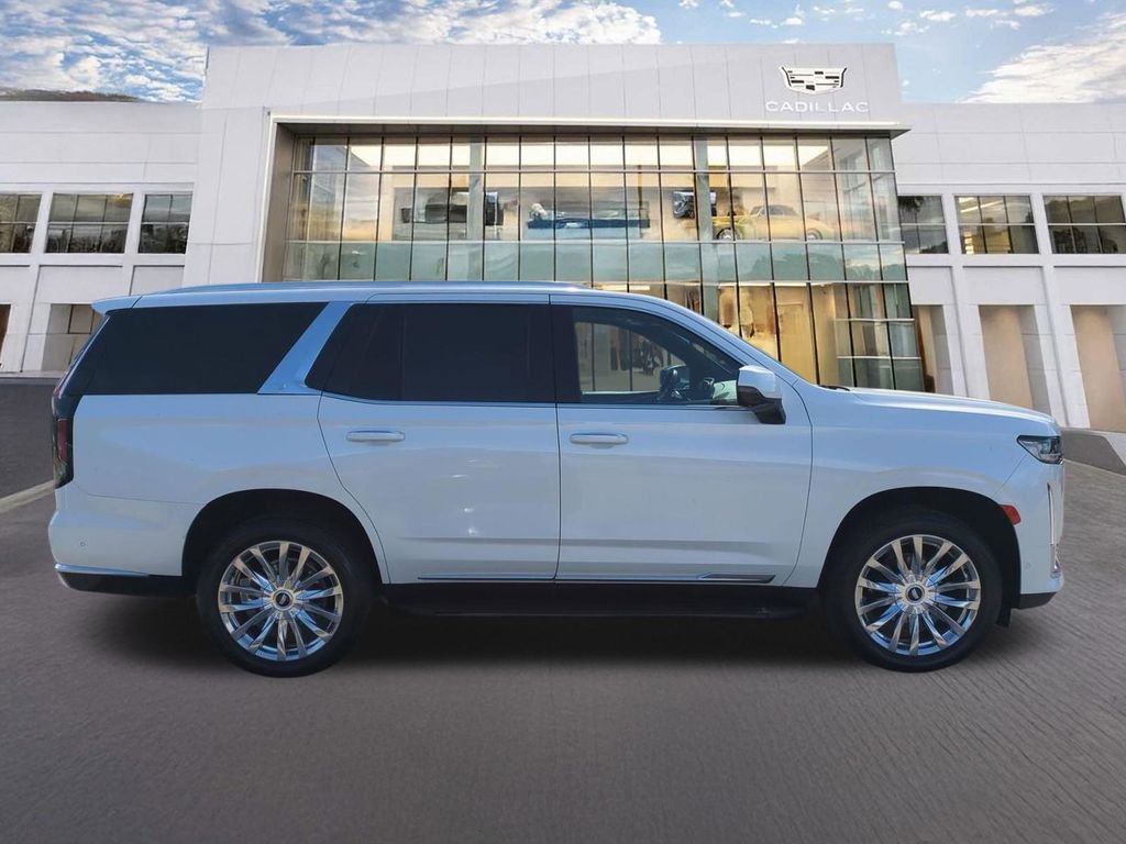 Used 2021 Cadillac Escalade Premium Luxury image 4