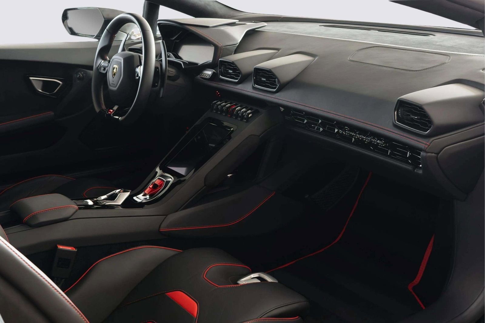 Used 2023 Lamborghini Huracan EVO RWD image 40