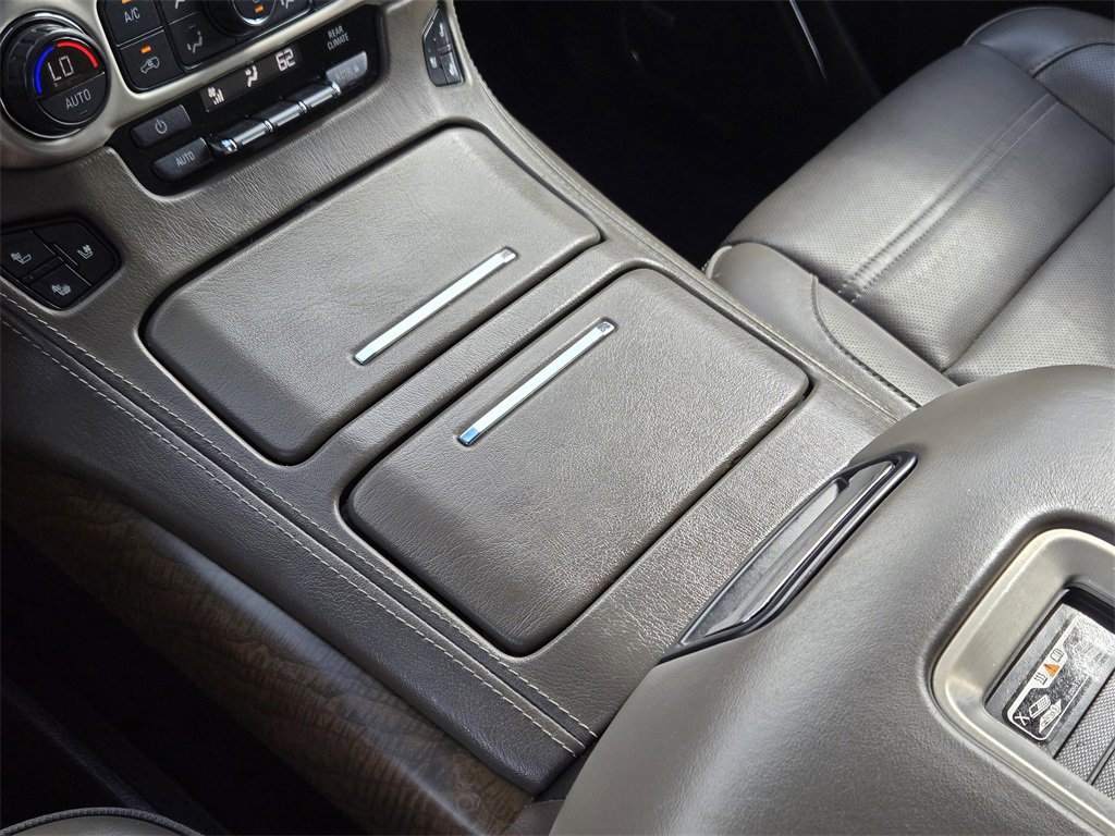Used 2019 GMC Yukon Denali w/ Denali Ultimate Package image 9
