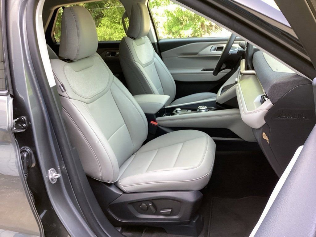 New 2025 Ford Explorer Active w/ Active Comfort Package image 34