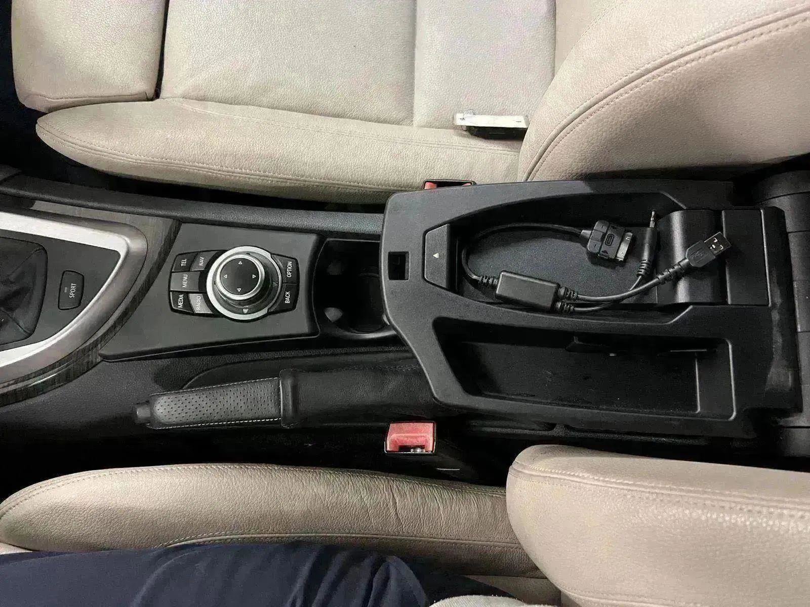 Used 2013 BMW 135i Convertible image 27