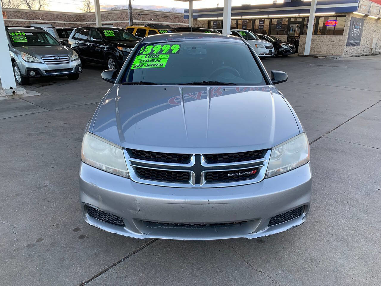 Used 2014 Dodge Avenger SE image 3