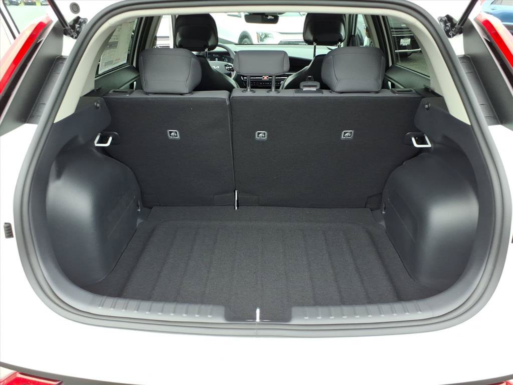 New 2026 Kia Niro LX FWD image 15