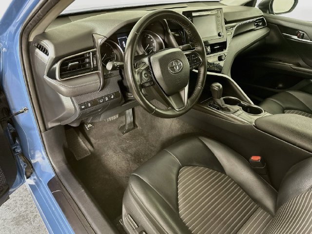 Used 2024 Toyota Camry SE w/ Cold Weather Package FWD image 20