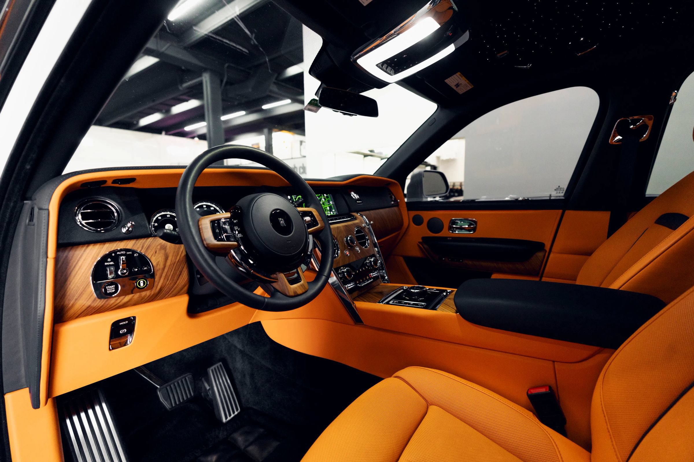 Used 2021 Rolls-Royce Cullinan AWD/4WD image 20