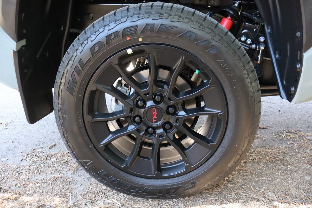 Used 2026 Toyota Tundra Limited w/ TRD Off-Road Package AWD/4WD image 43