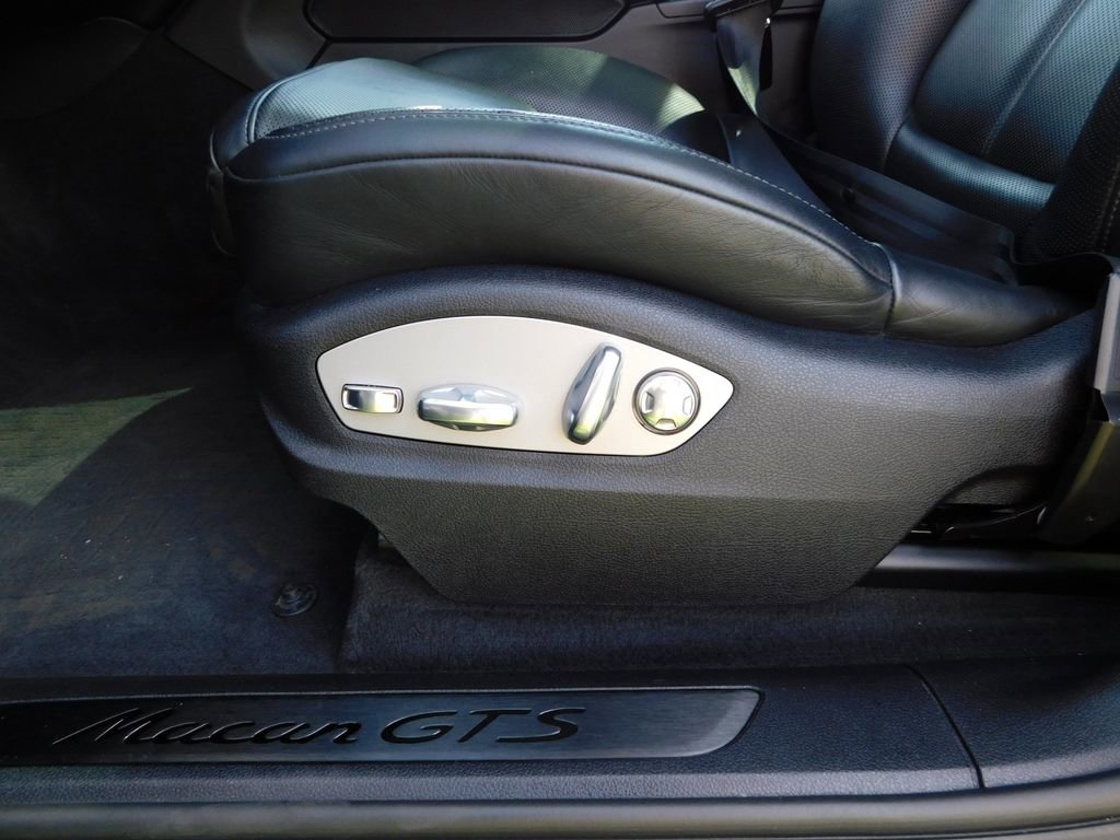 Used 2020 Porsche Macan GTS image 14