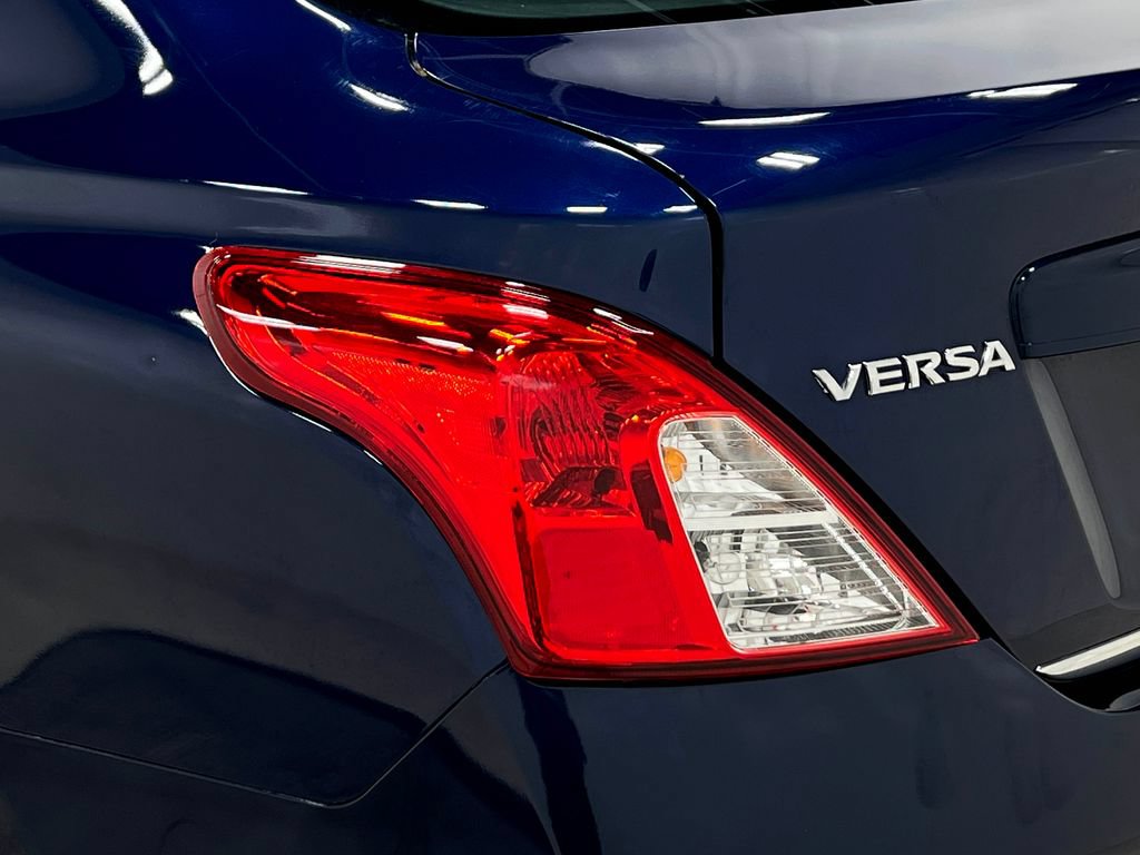 Used 2014 Nissan Versa S FWD image 32