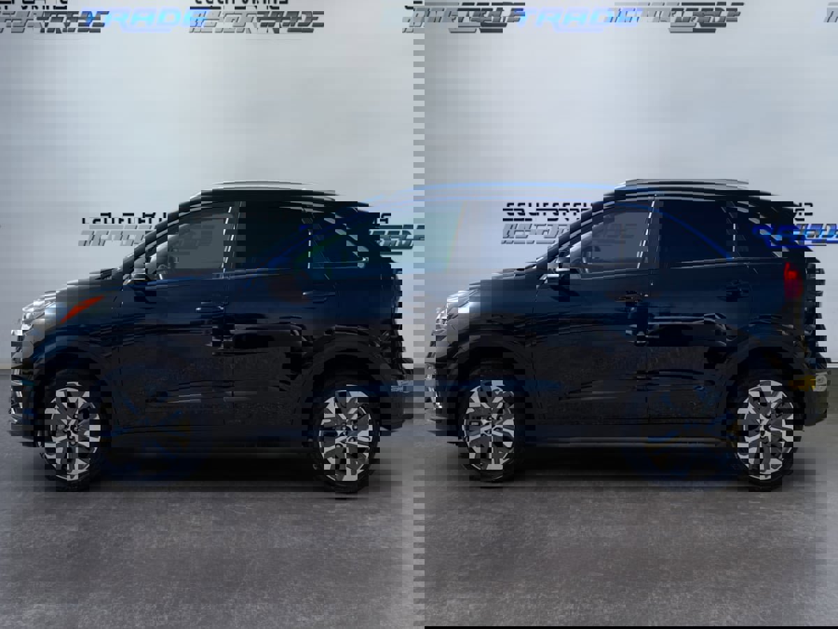 Used 2022 Kia Niro EX image 8