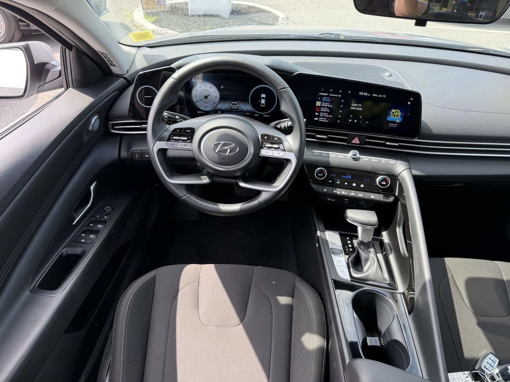 Certified 2023 Hyundai Elantra SEL w/ Convenience Package FWD image 15