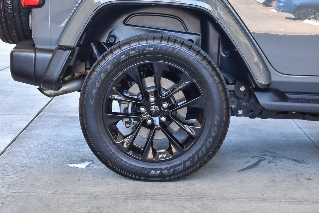 Used 2021 Jeep Wrangler Unlimited Sahara w/ Cold Weather Group image 11