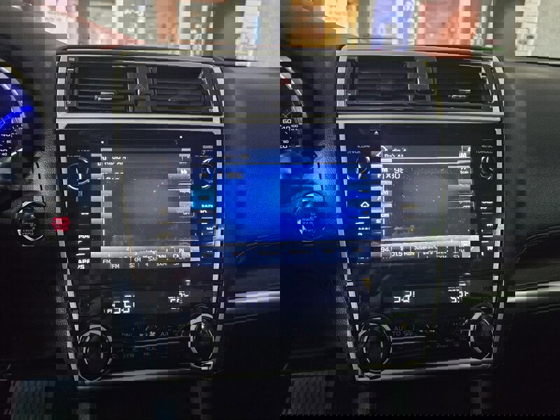 Used 2018 Subaru Outback 3.6R Touring image 23