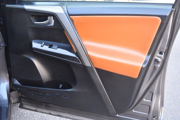 Used 2016 Toyota RAV4 SE AWD/4WD image 28