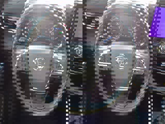 Used 2023 Toyota Highlander Bronze Edition image 17