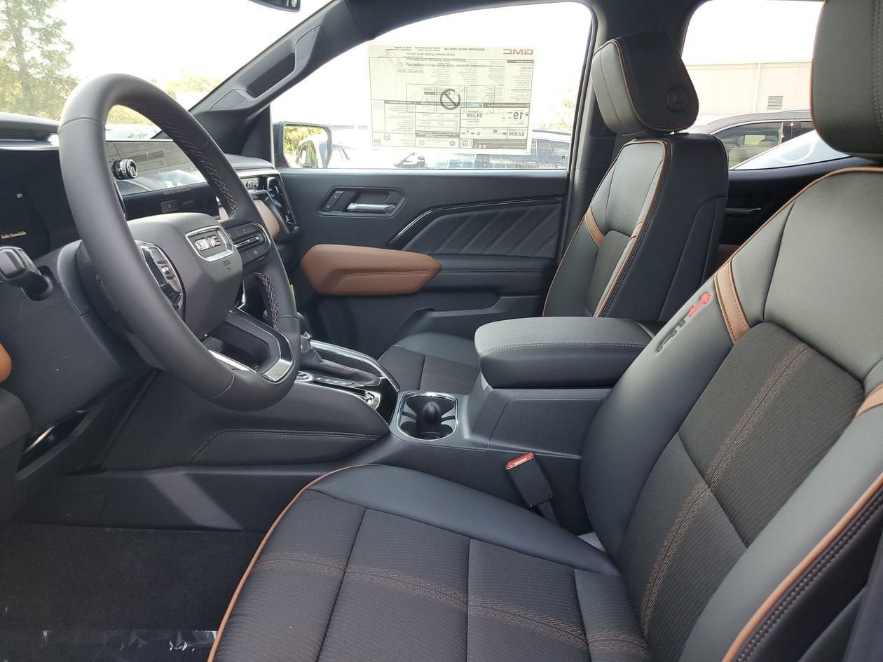 New 2026 GMC Canyon AT4 AWD/4WD image 19