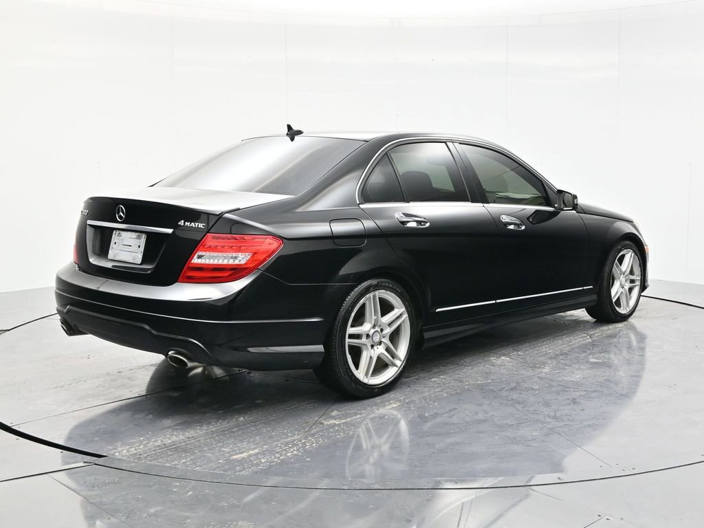 Used 2013 Mercedes-Benz C 300 4MATIC Sedan image 5