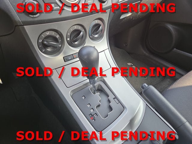 Used 2011 MAZDA MAZDA3 i Touring FWD image 16