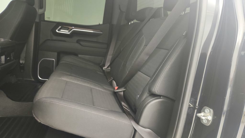 Used 2024 Chevrolet Silverado 1500 LT RWD image 25