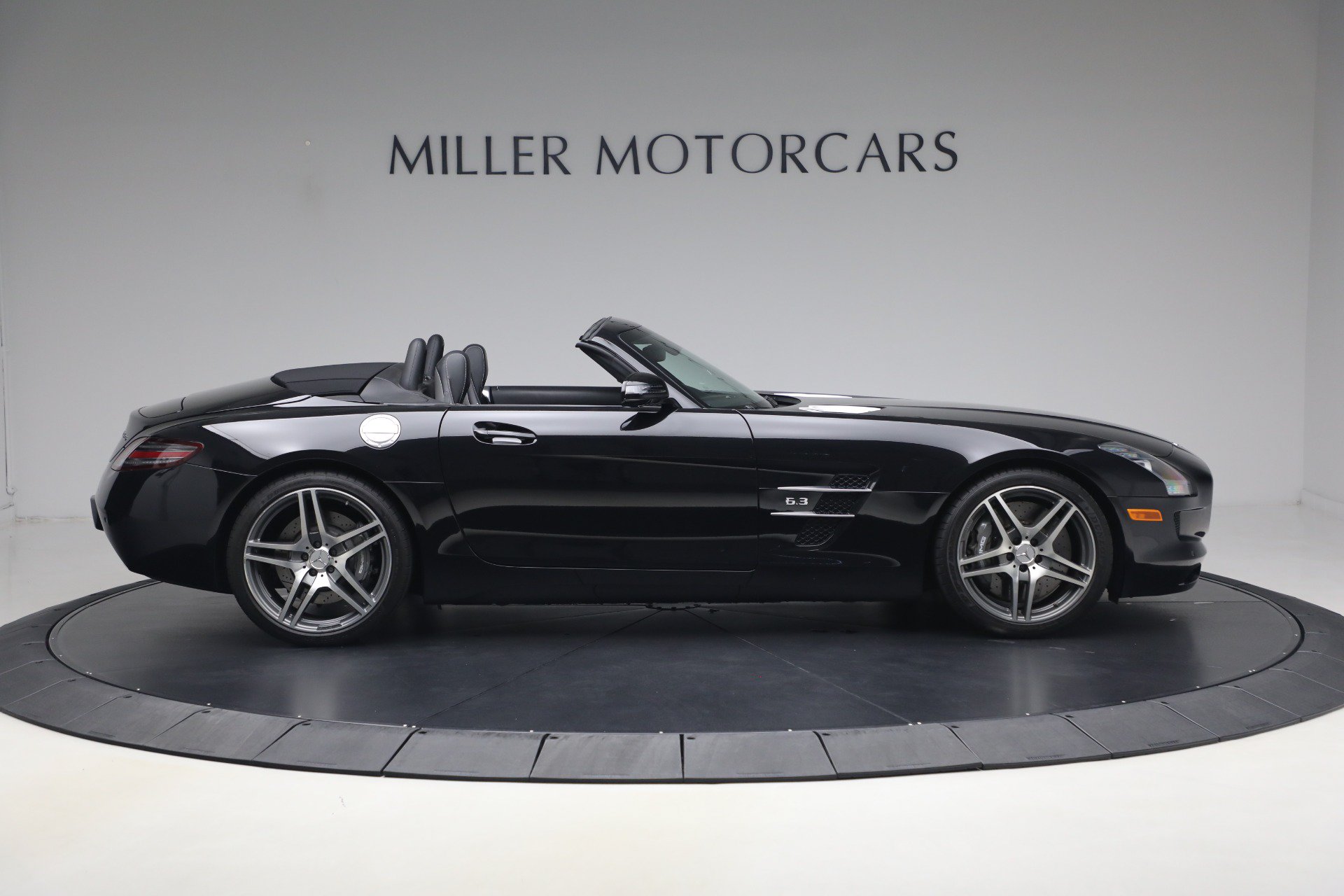 Used 2012 Mercedes-Benz SLS AMG Roadster image 9