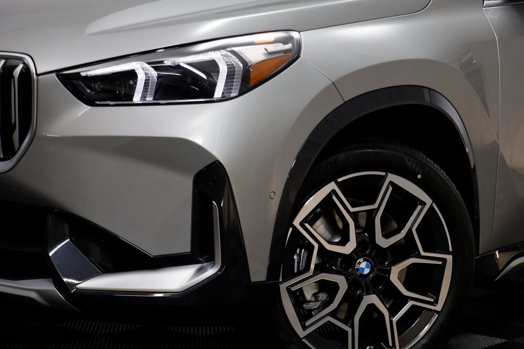 New 2026 BMW X1 xDrive28i w/ Convenience Package image 3
