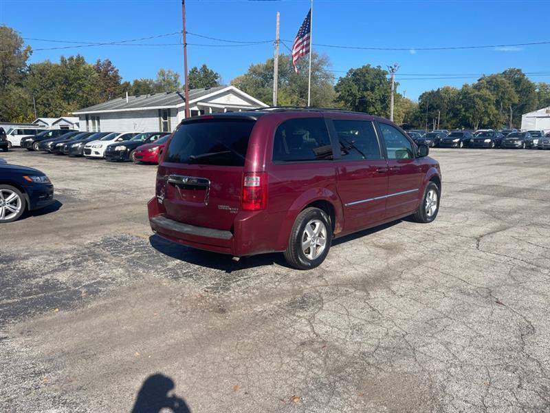 Used 2009 Dodge Grand Caravan SXT FWD image 4