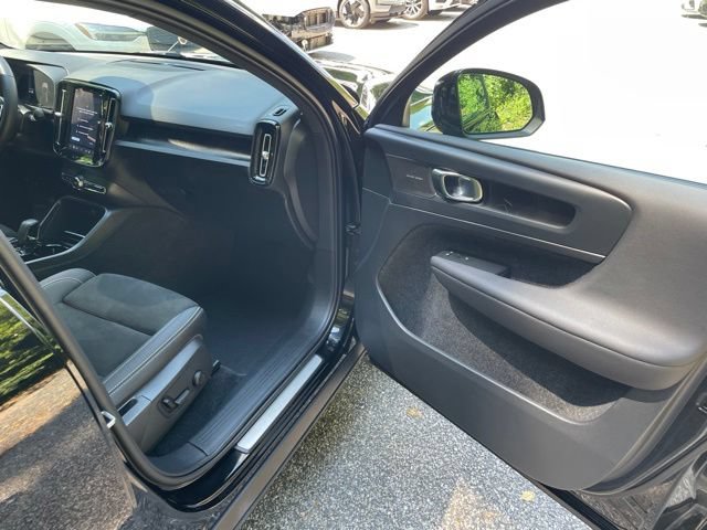 Certified 2023 Volvo C40 P8 Recharge Ultimate AWD/4WD image 14