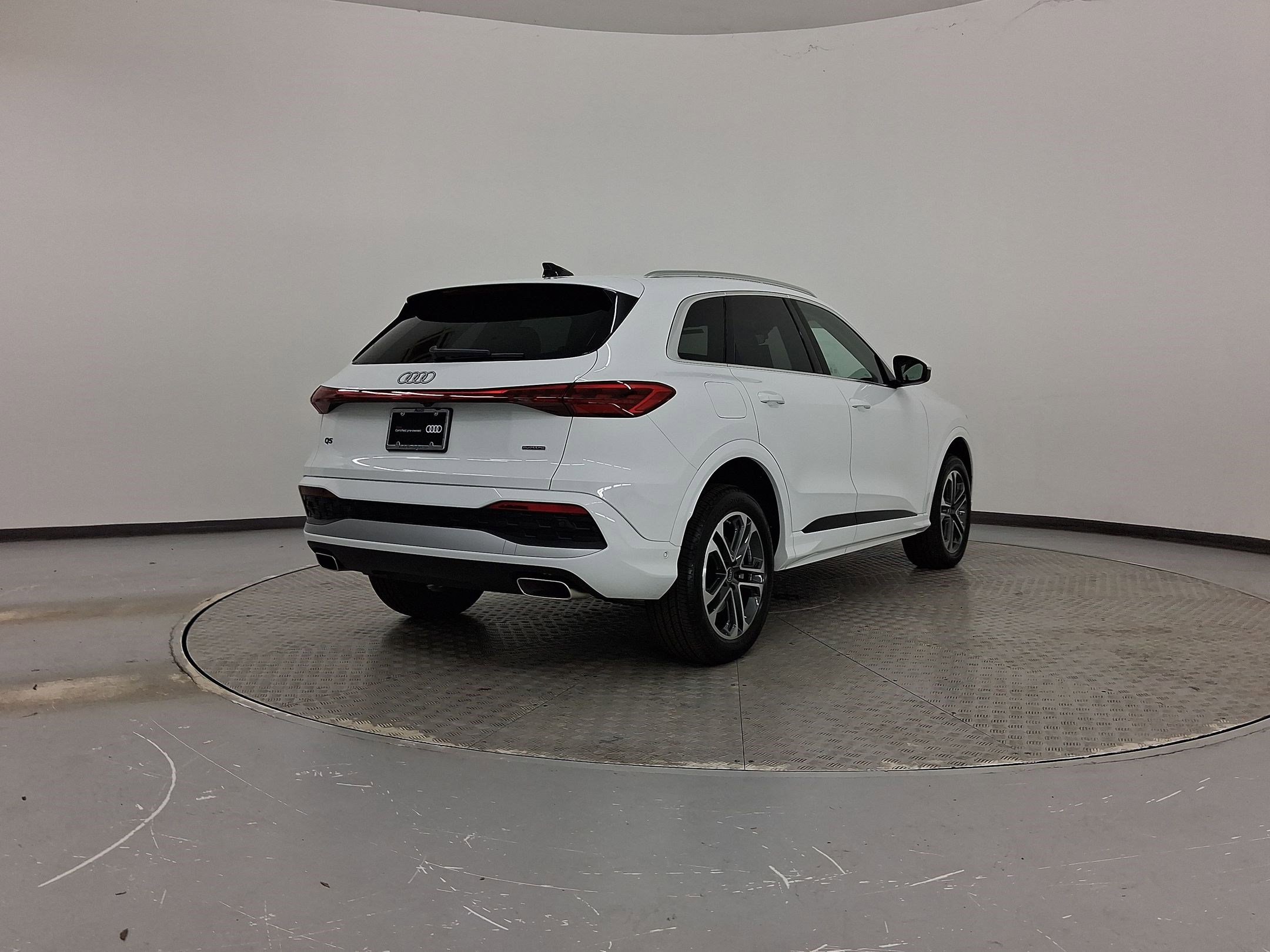 Used 2025 Audi Q5 Premium Plus w/ Premium Plus image 9