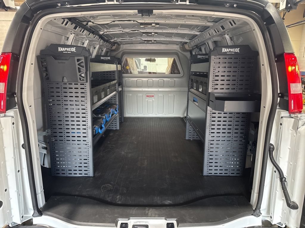 New 2024 GMC Savana 2500 w/ Driver Convenience Package RWD image 19