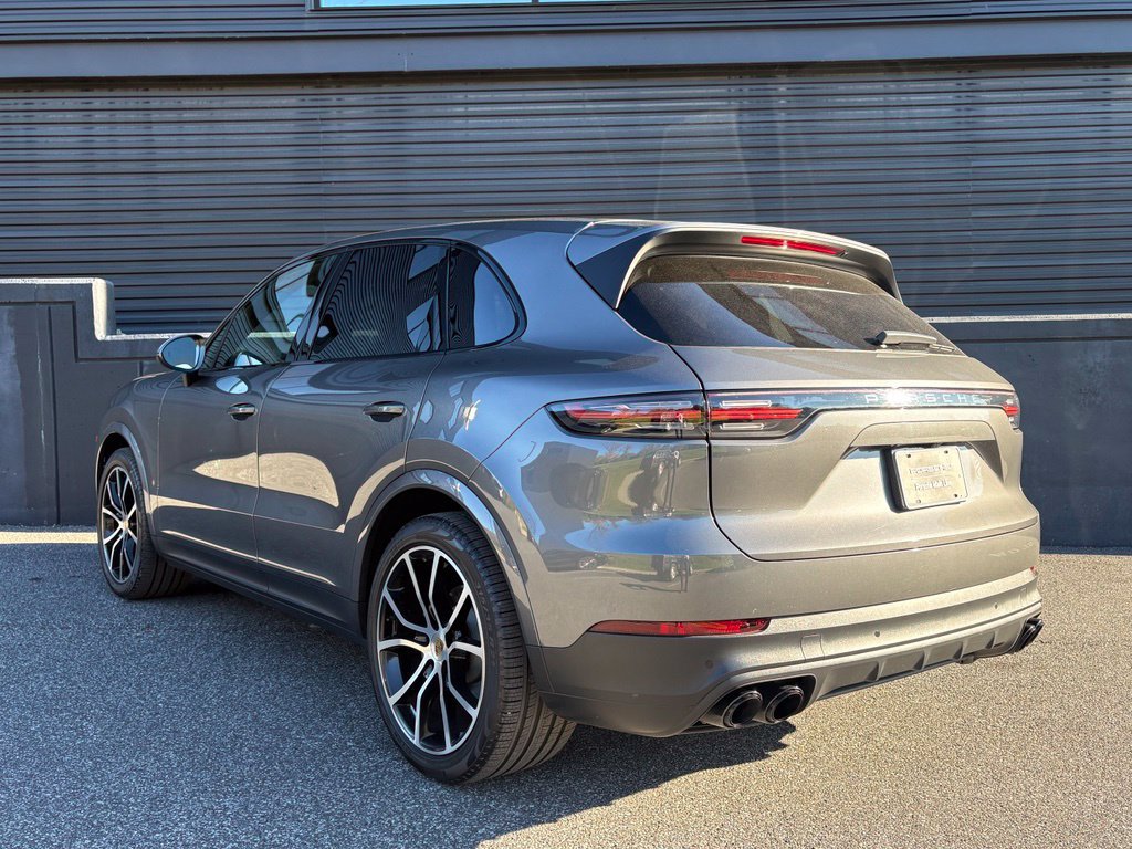 Certified 2020 Porsche Cayenne S AWD/4WD image 3