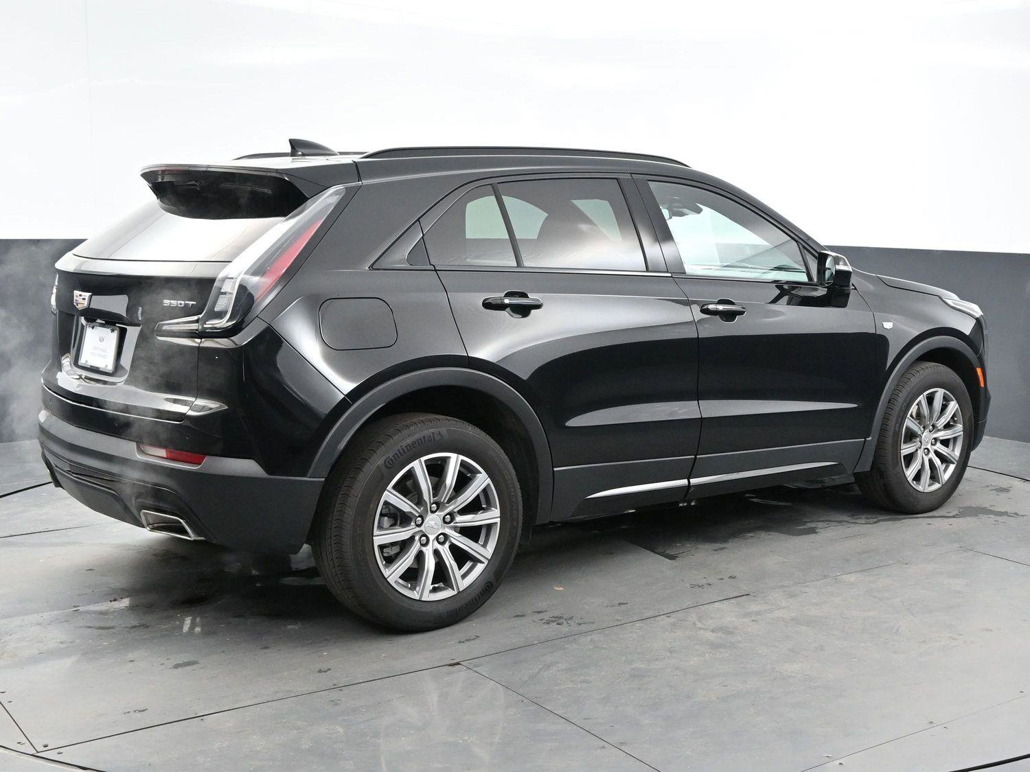 Used 2023 Cadillac XT4 Sport w/ Driver Assist Package image 7