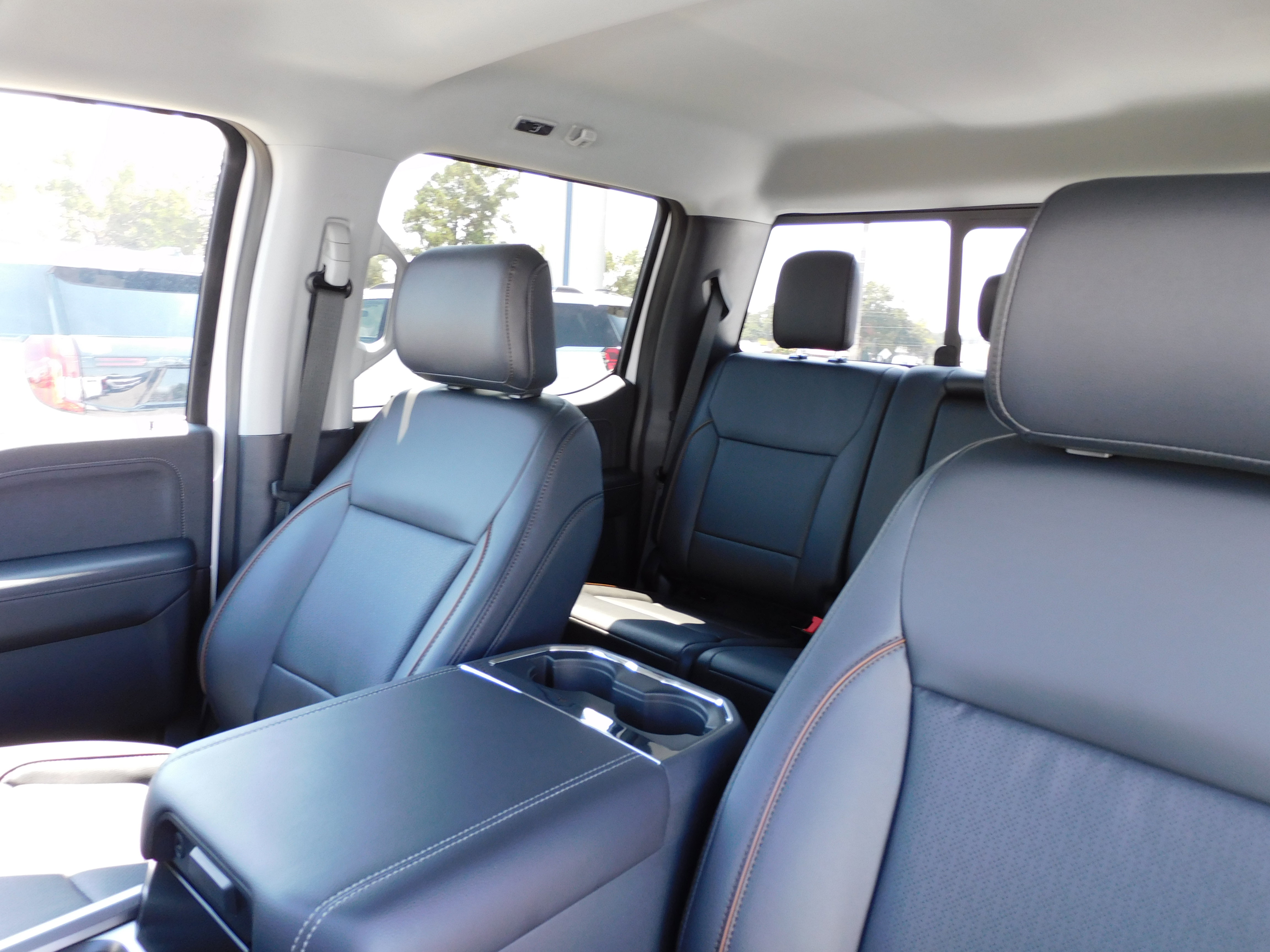 New 2026 Ford F250 Lariat w/ Chrome Package image 12