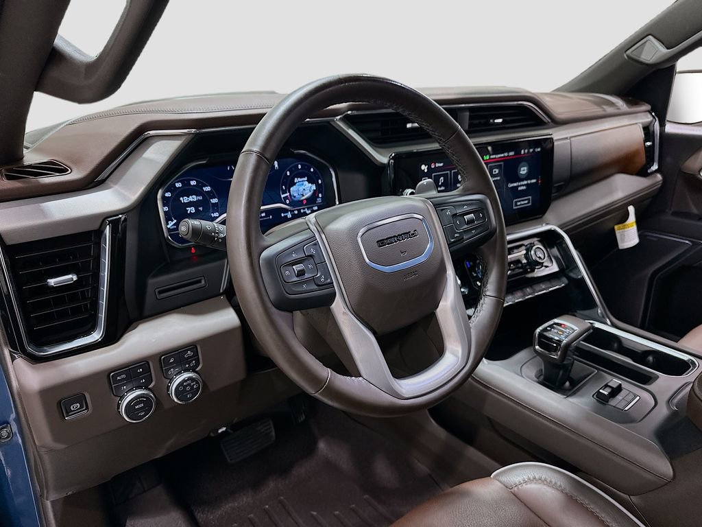 Used 2025 GMC Sierra 1500 Denali image 9