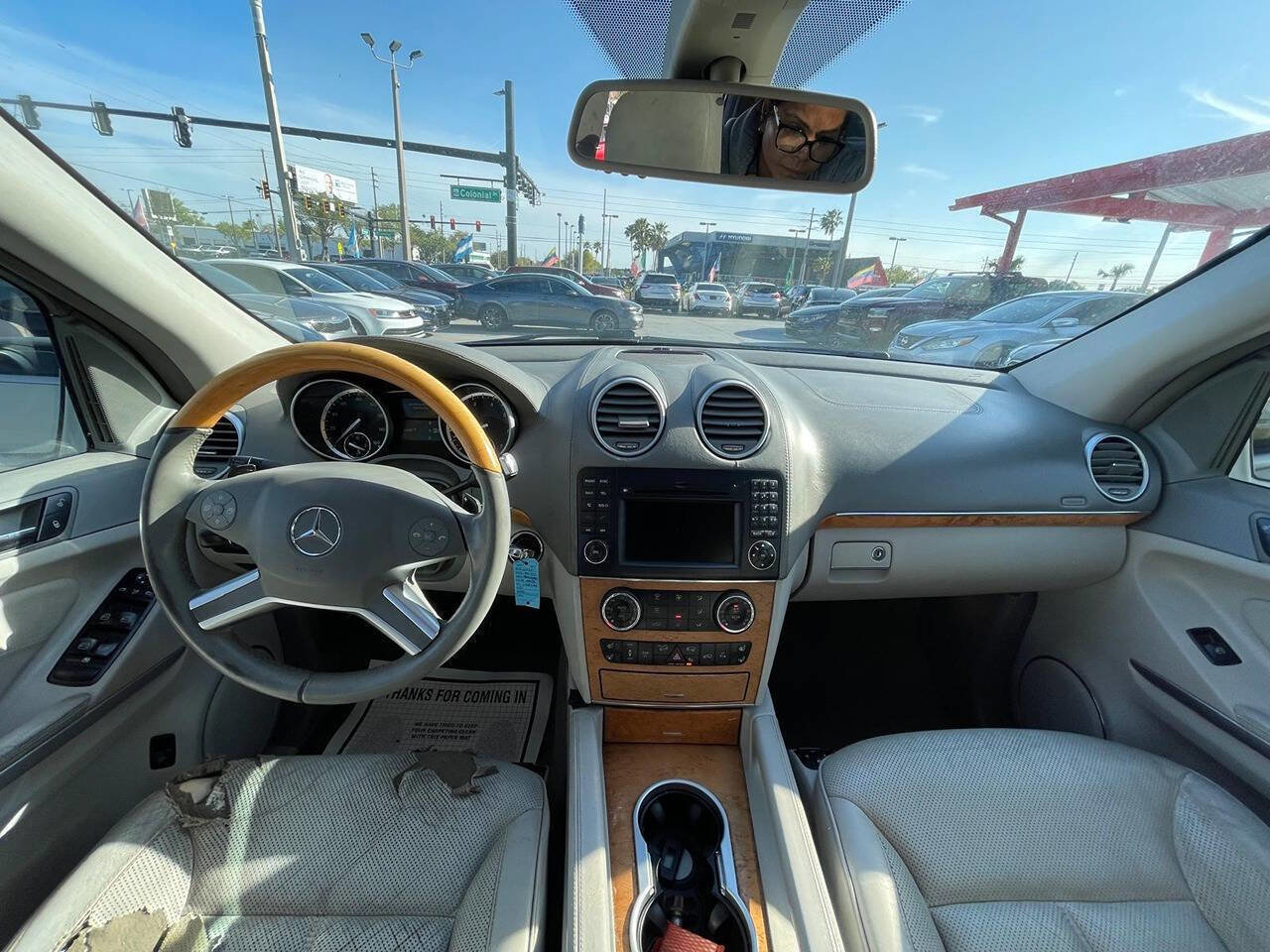 Used 2010 Mercedes-Benz GL 550 4MATIC image 3