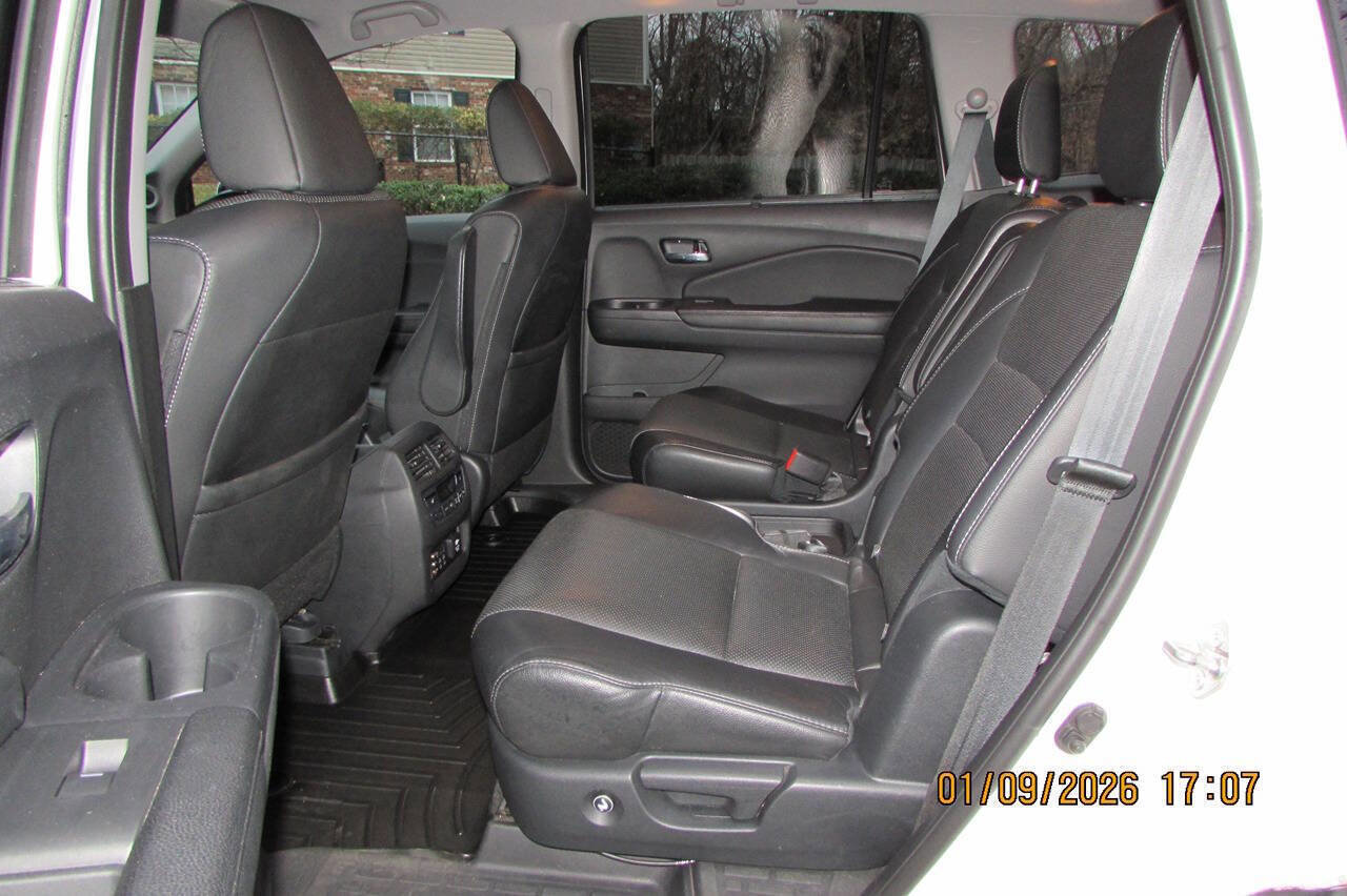 Used 2017 Honda Pilot Elite image 34