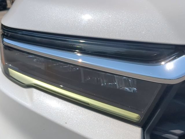 Used 2023 Honda Pilot LX image 9