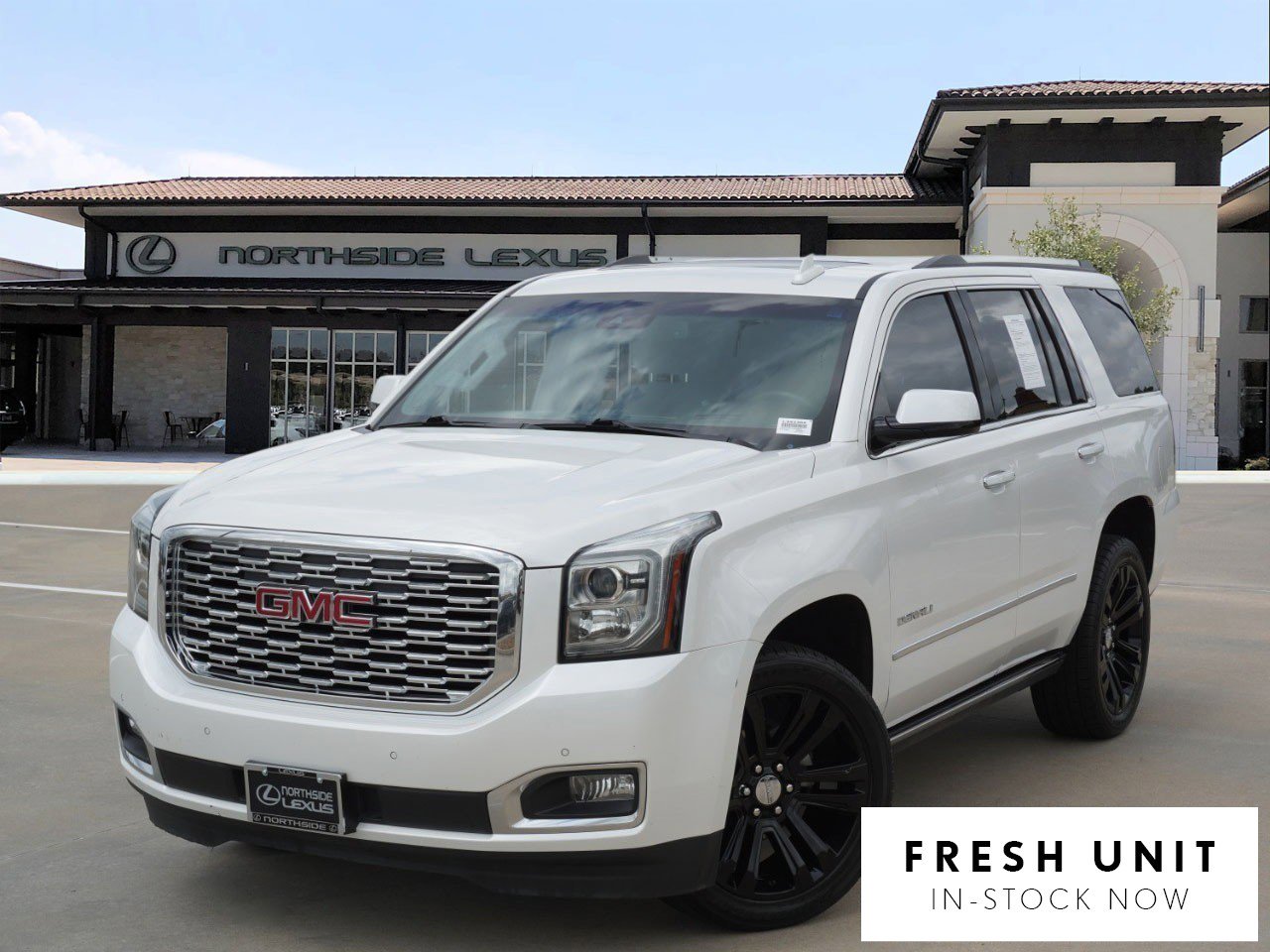 Used 2018 GMC Yukon Denali w/ Denali Ultimate Package image 1
