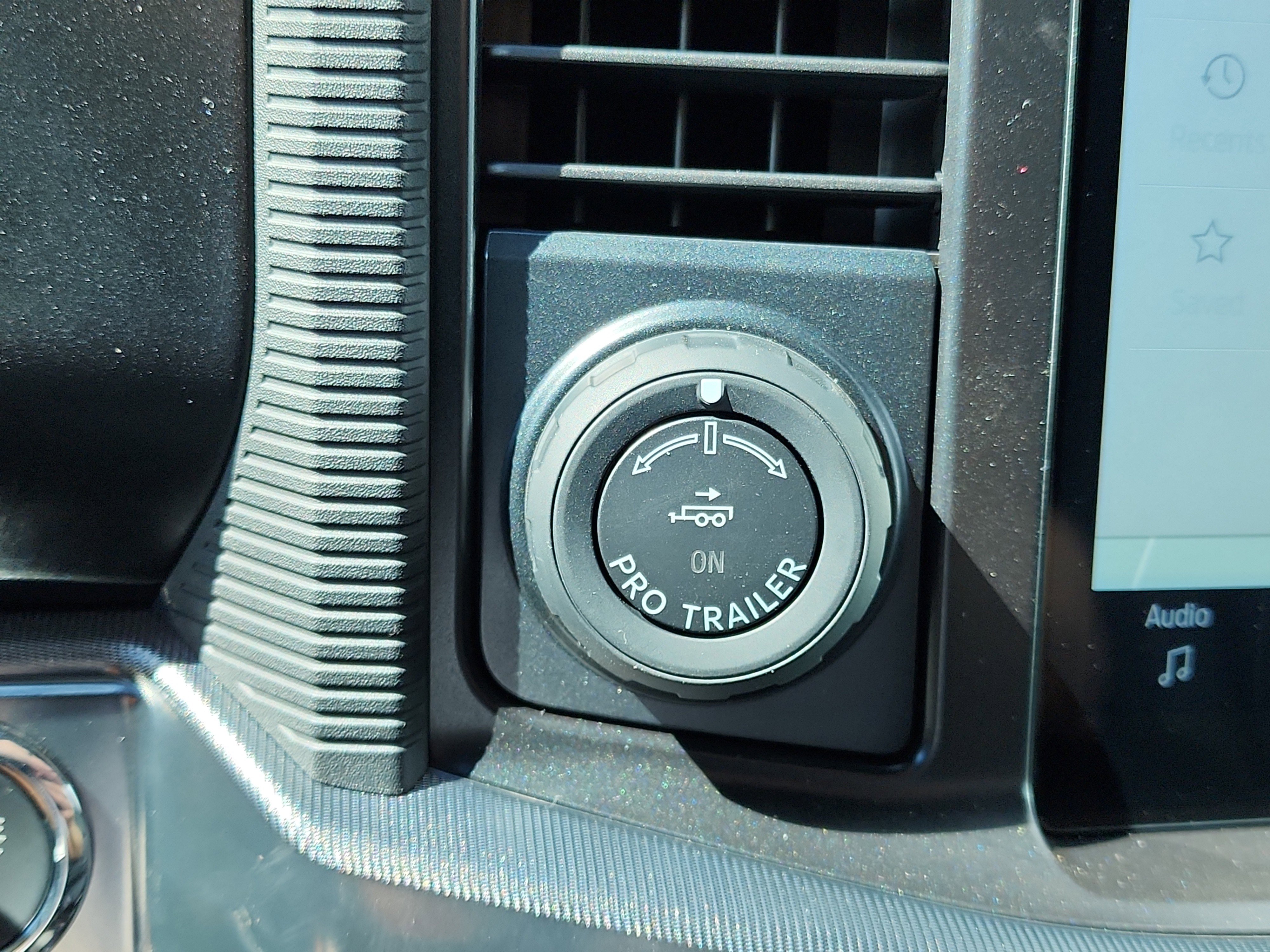 New 2025 Ford F150 Lariat image 16