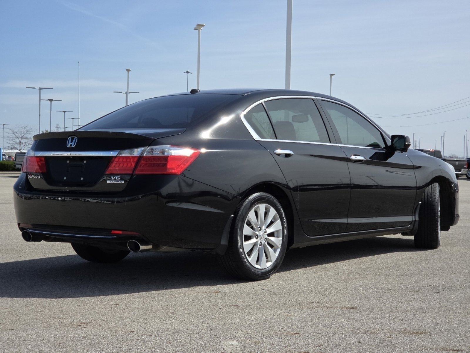 Used 2015 Honda Accord Touring image 18