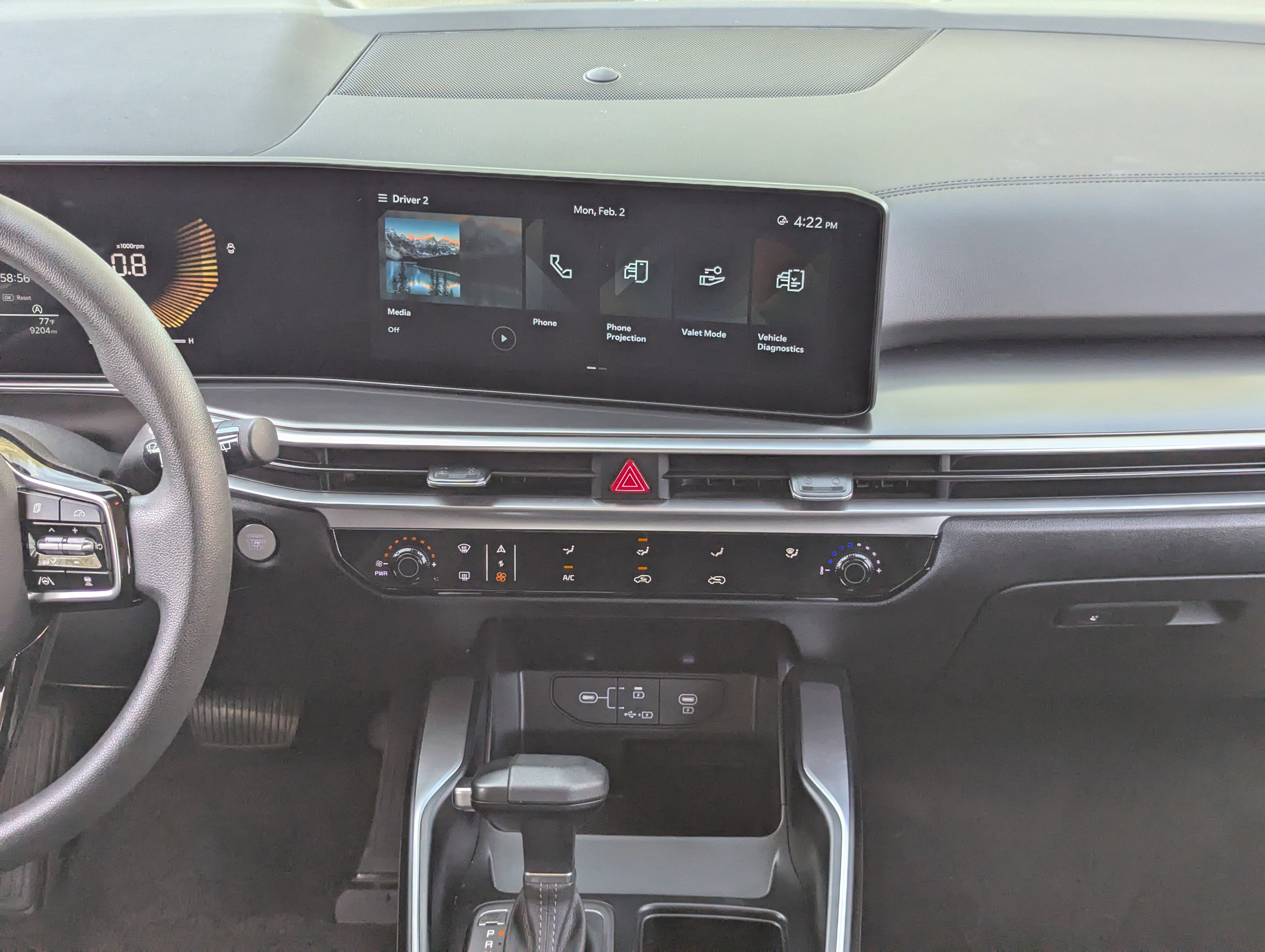 Certified 2025 Kia Sorento LX image 14