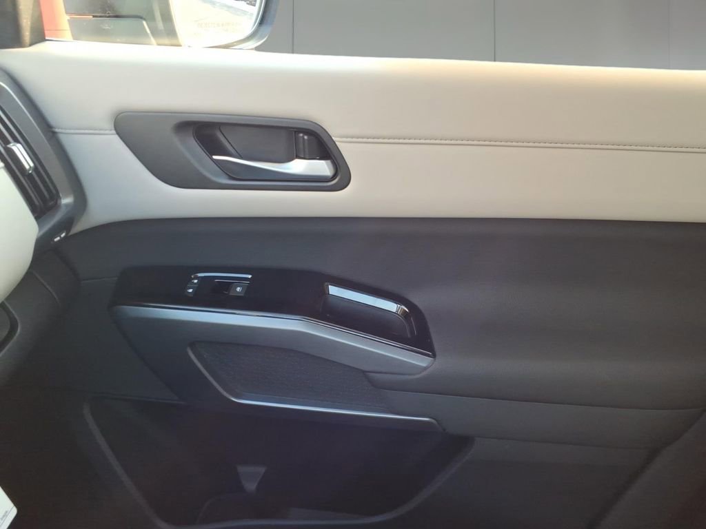 New 2026 Nissan Pathfinder SL w/ SL Premium Package FWD image 20