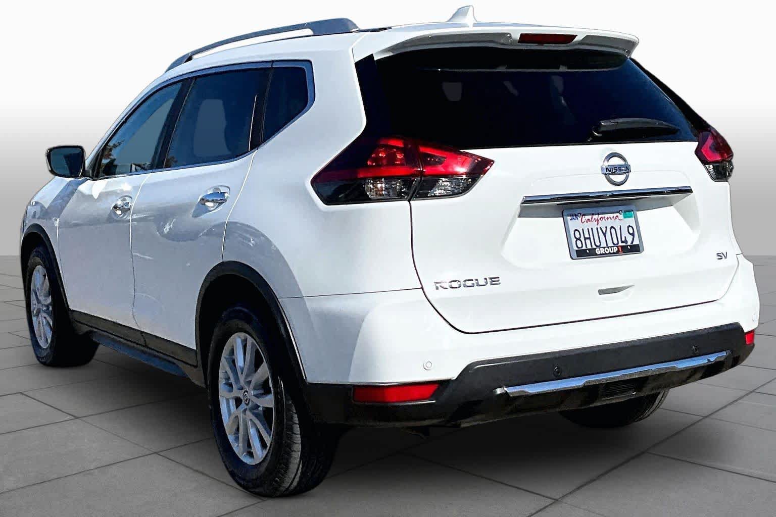 Used 2019 Nissan Rogue SV FWD image 11