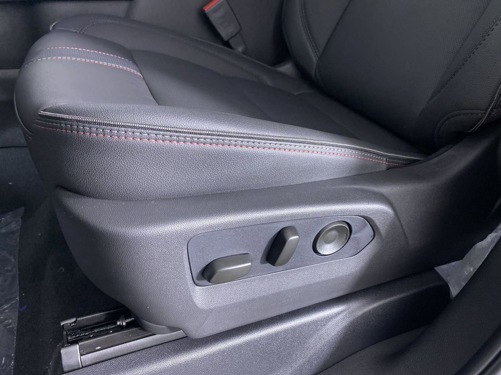 New 2026 Chevrolet Tahoe RST w/ Comfort Package AWD/4WD image 10