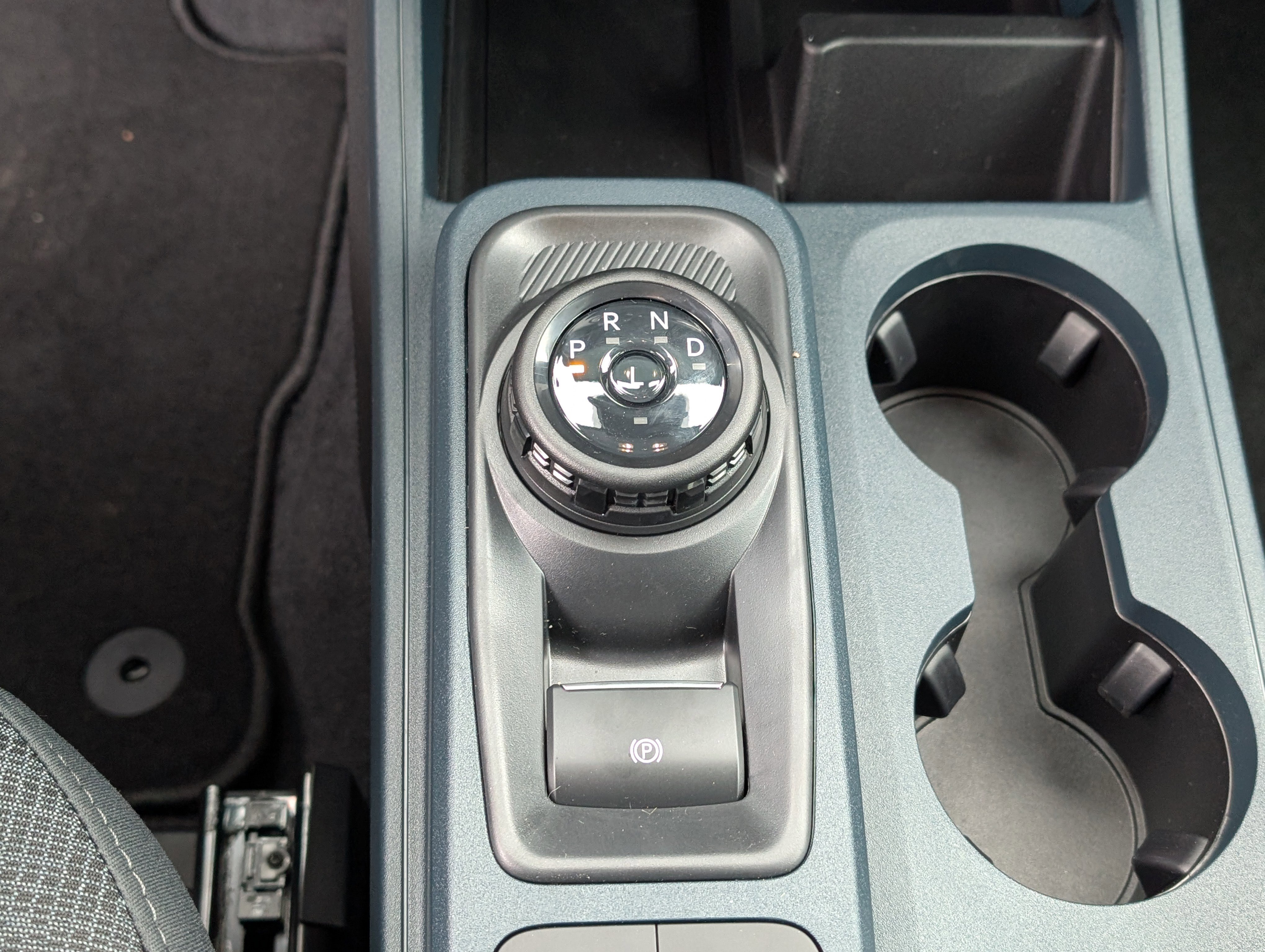 New 2025 Ford Maverick XL w/ Equipment Group 102A image 19