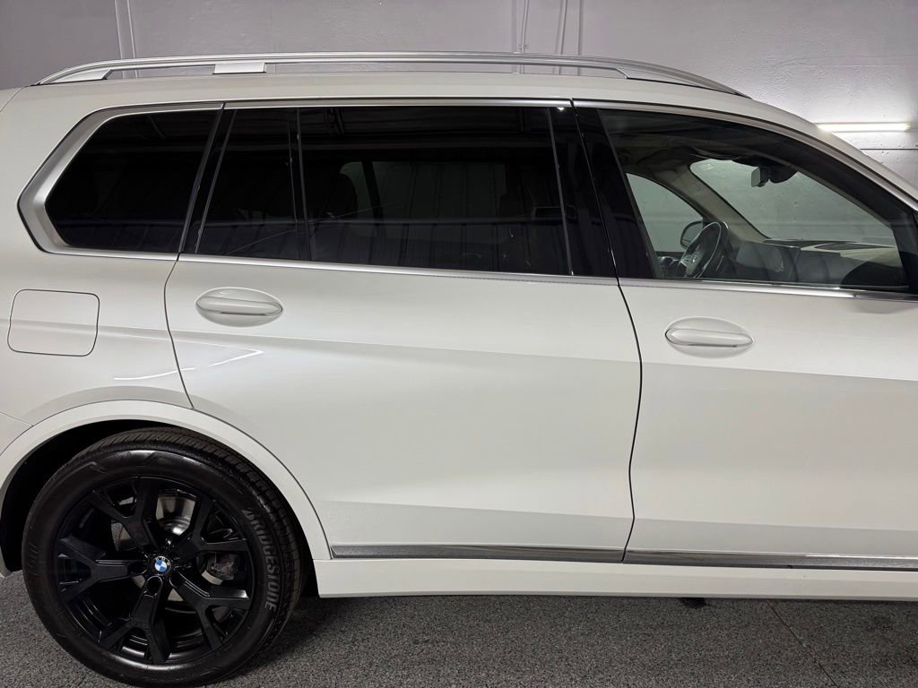 Used 2024 BMW X7 xDrive40i w/ Premium Package image 7