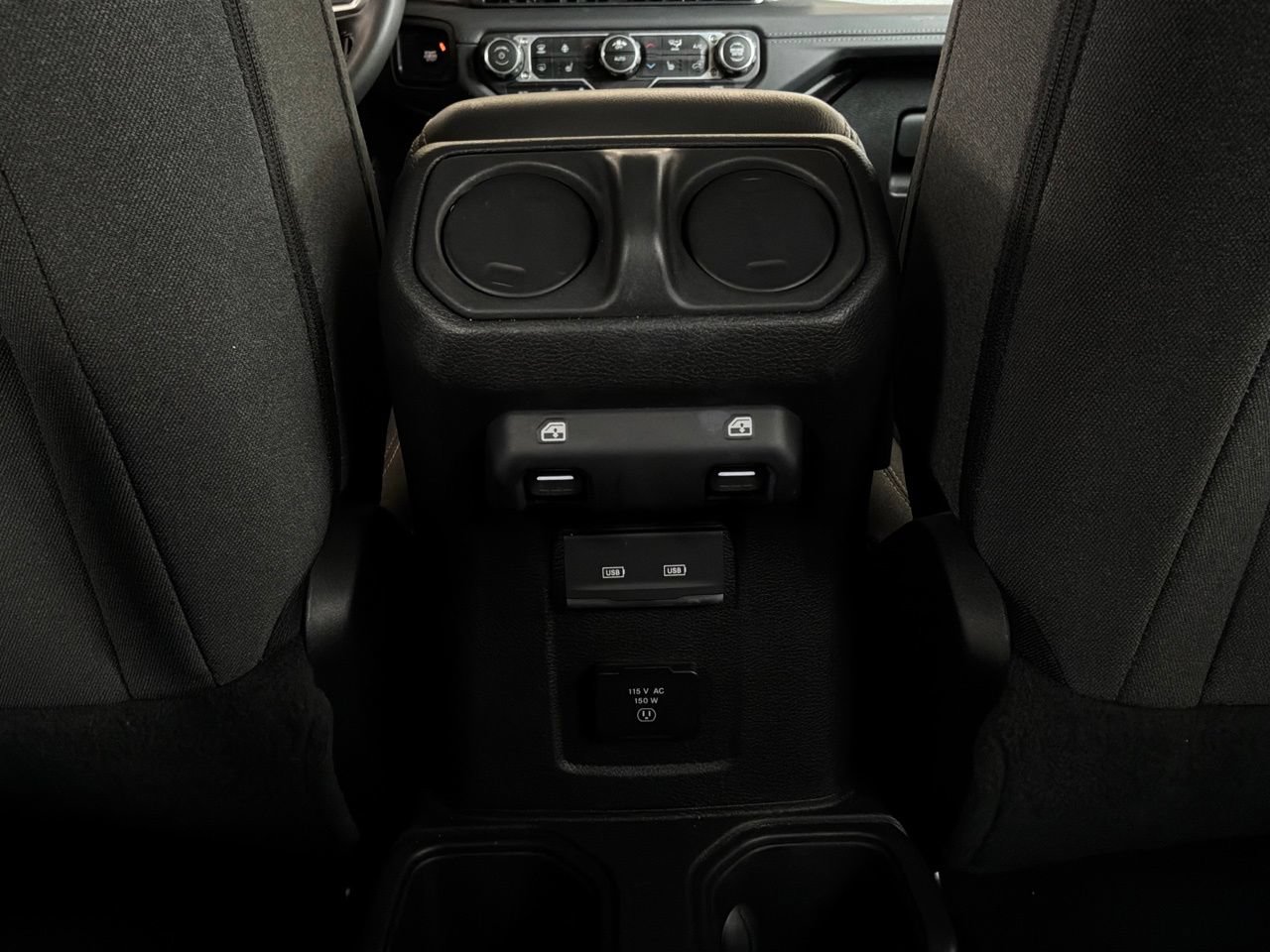 Used 2025 Jeep Wrangler Unlimited Sahara AWD/4WD image 12